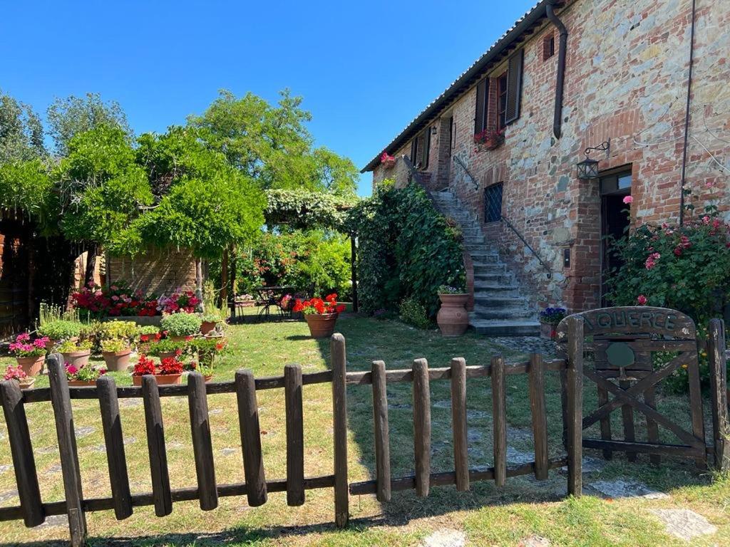 Casale Le Querce Lejlighed Castelnuovo Berardenga Eksteriør billede